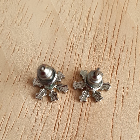 Snowflake Silver Stud Earrings - Picture 3 of 7